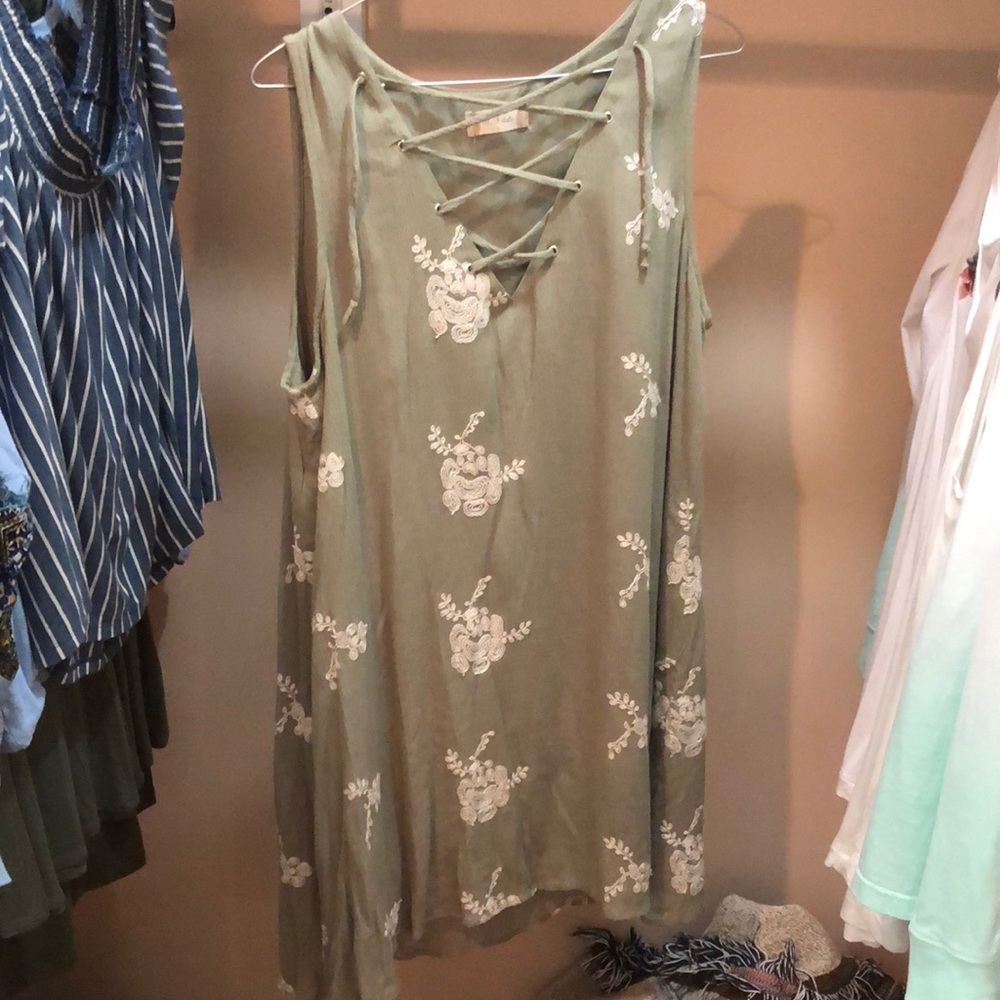 Women’s L altar’d state dress